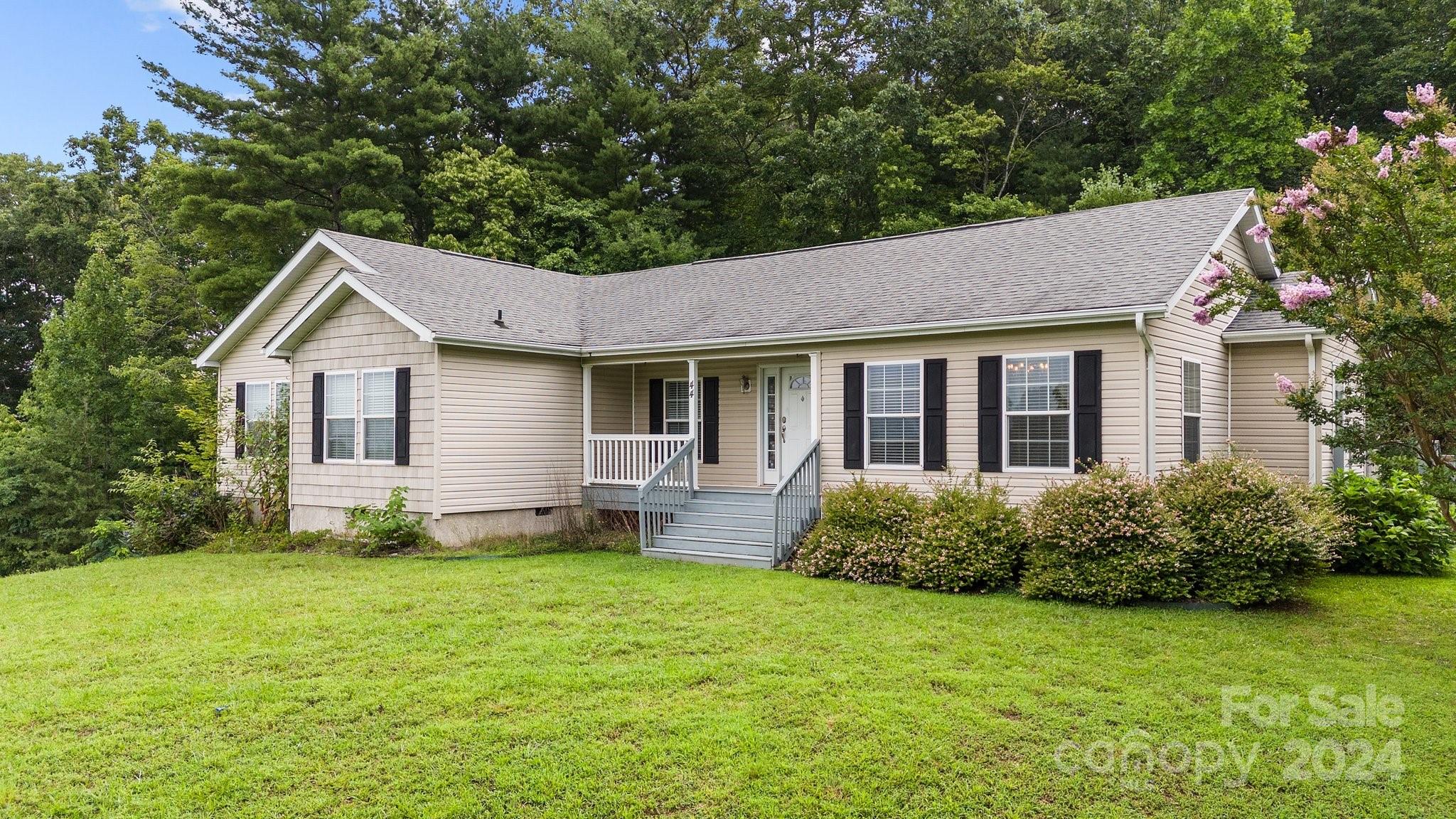 44 Slick Rock Road Leicester, NC 28748 - Photo 2 of 38 Gallery Image 2
