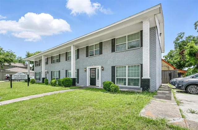 $1,000 | 103 West Brown Street, Unit 5, Wylie, TX 75098