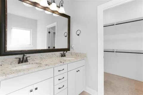 $311,900 | 3215 Rosehill Drive, Lake Charles, LA 70607