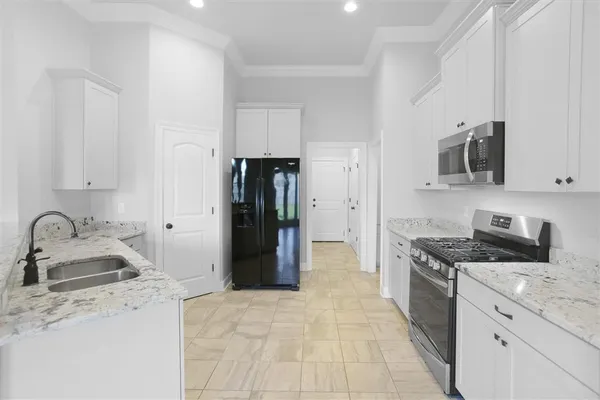 $311,900 | 3215 Rosehill Drive, Lake Charles, LA 70607