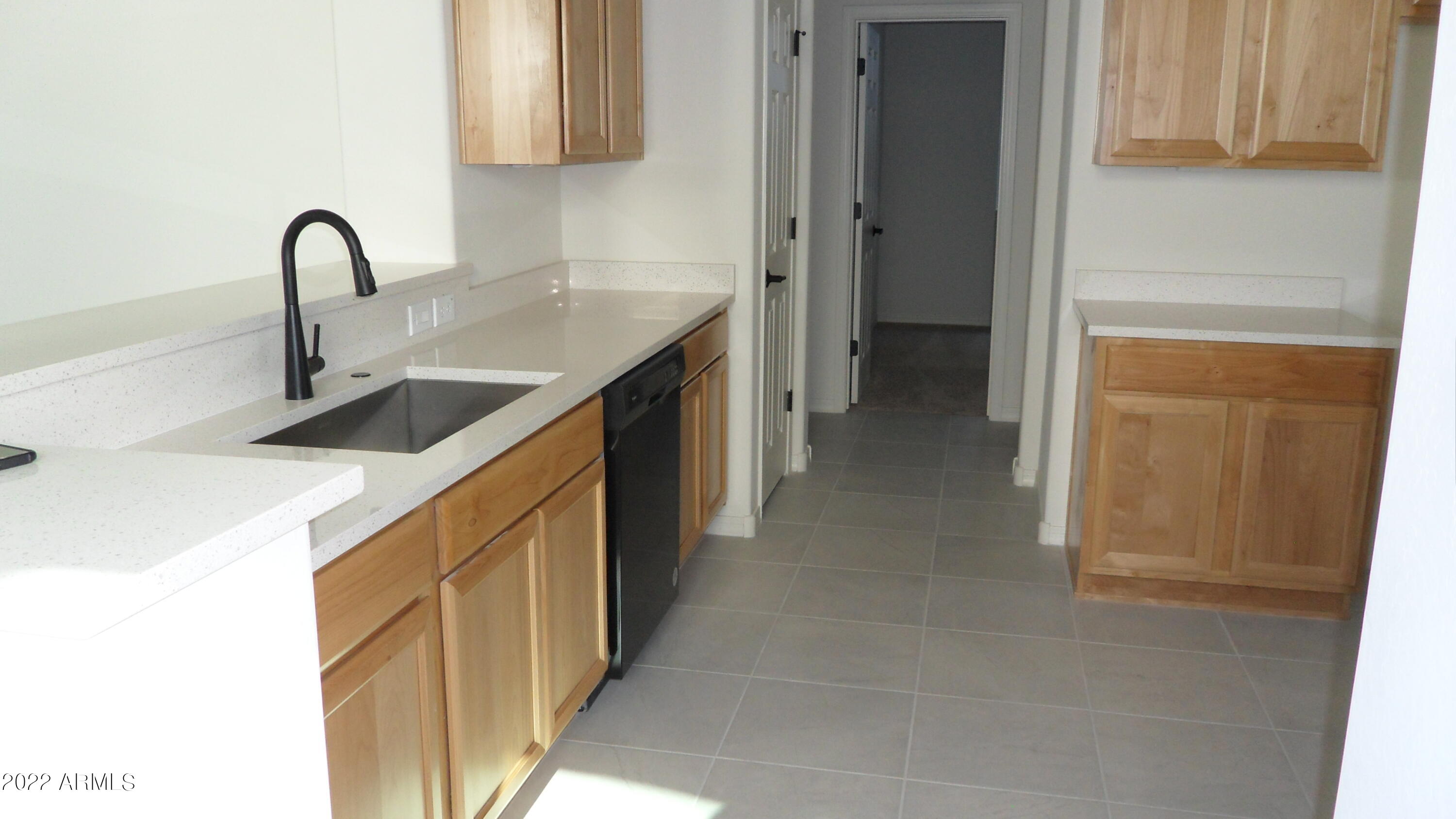 5613 North 87th Drive Glendale, AZ 85305 - Photo 4 of 16 kitchen with granite counters