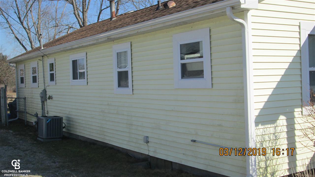 1914 Allen Road Smiths Creek, MI 48074 - Photo 3 of 26