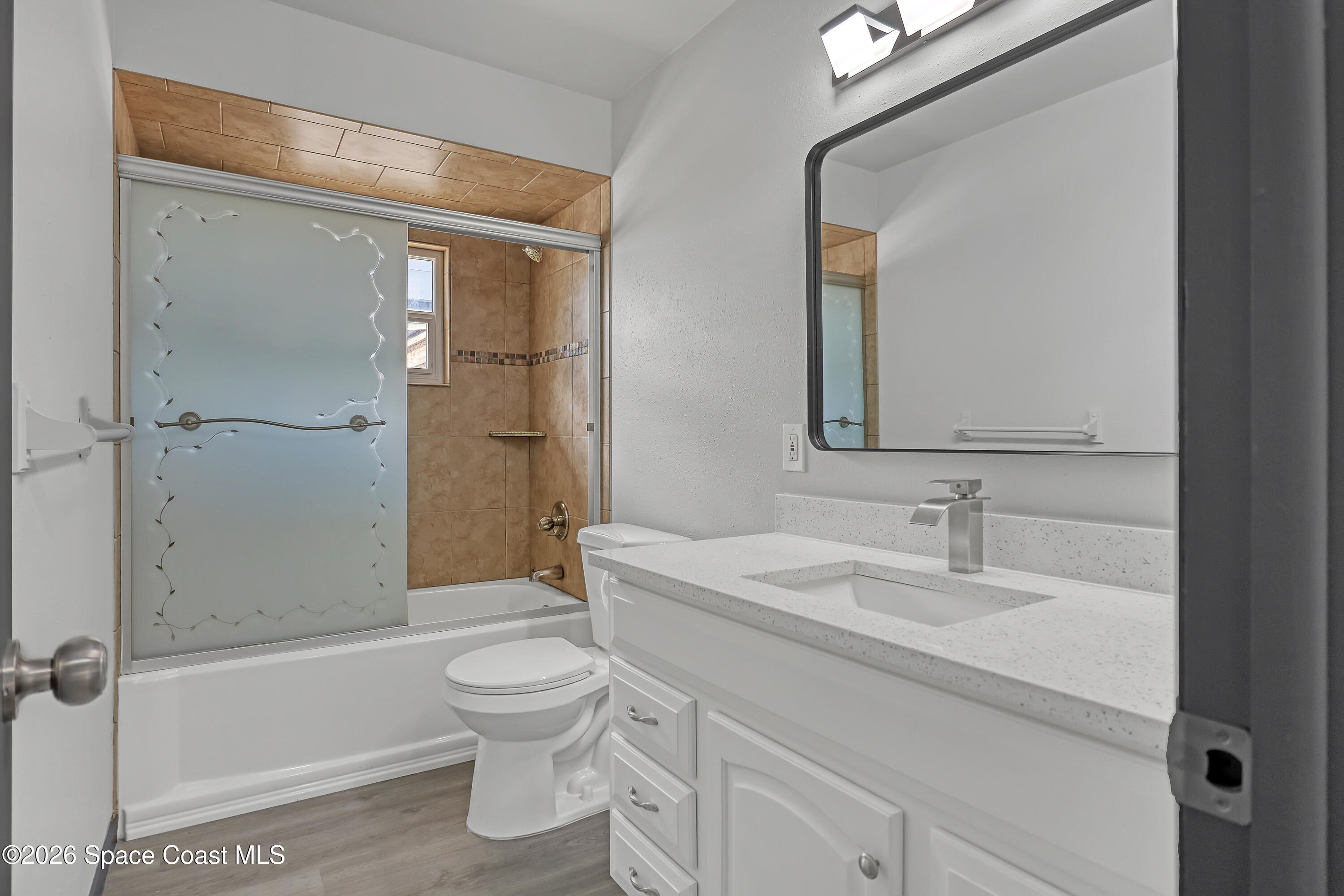 999 Castile Road Southeast Palm Bay, FL 32909 - Photo 26 of 45 Bathroom Two