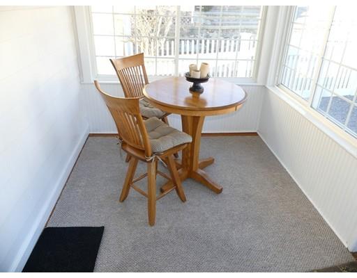 10 Oak Hill Road Waltham, MA 02451 - Photo 4 of 20 Gallery Image 4
