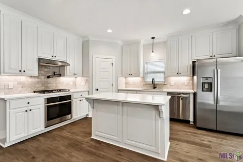 $395,000 | 578 Flycatcher Drive, Baton Rouge, LA 70810