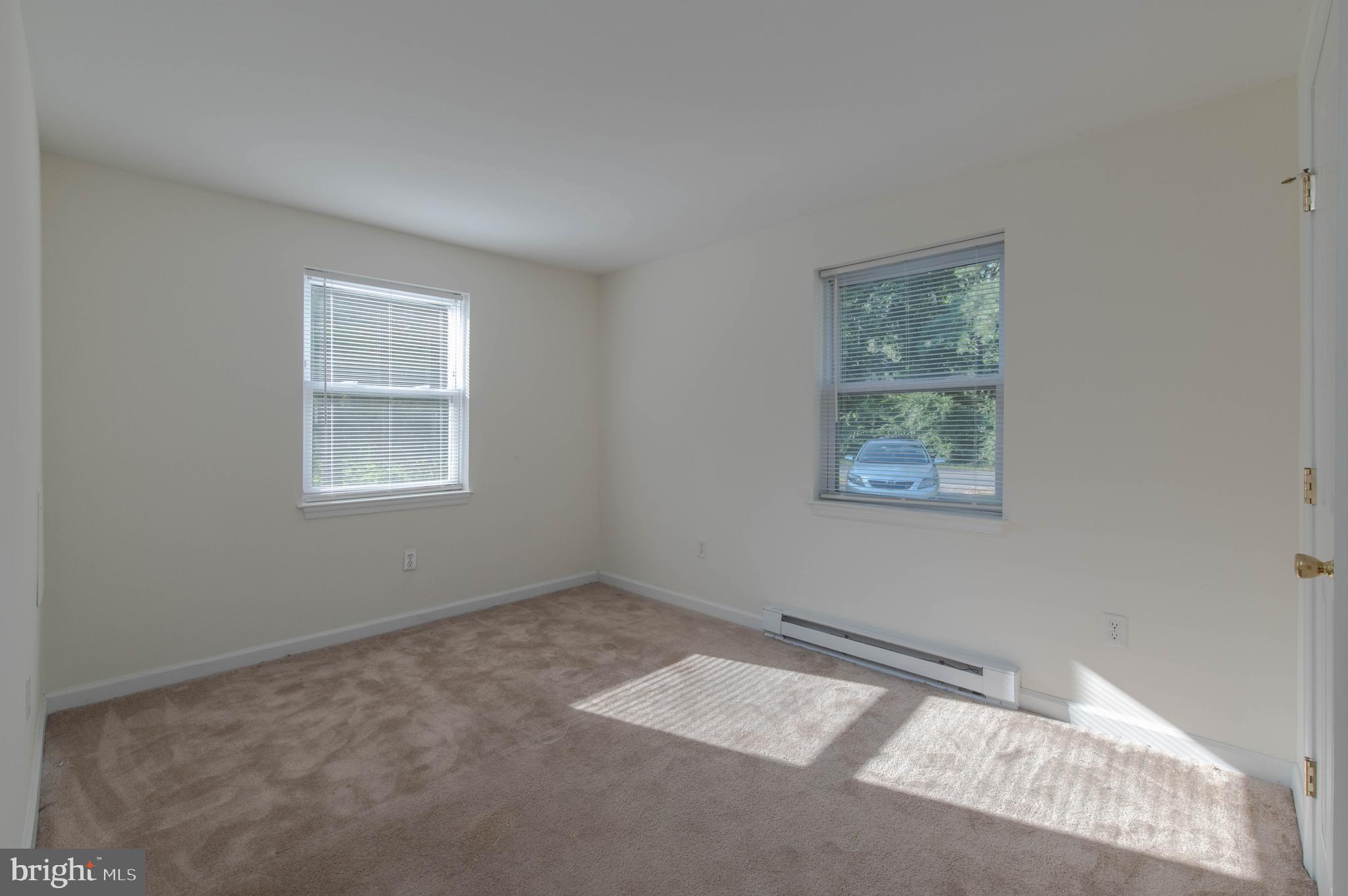 29259 Naylor Mill Road Salisbury, MD 21801 - Photo 8 of 16 Front bedroom