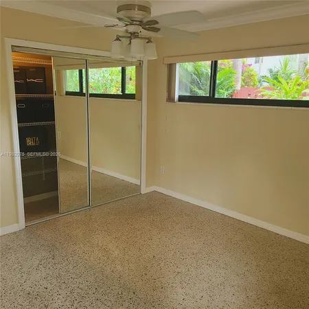 $2,400 | 1601 Northeast 17th Terrace, Unit 2, Fort Lauderdale, FL 33305