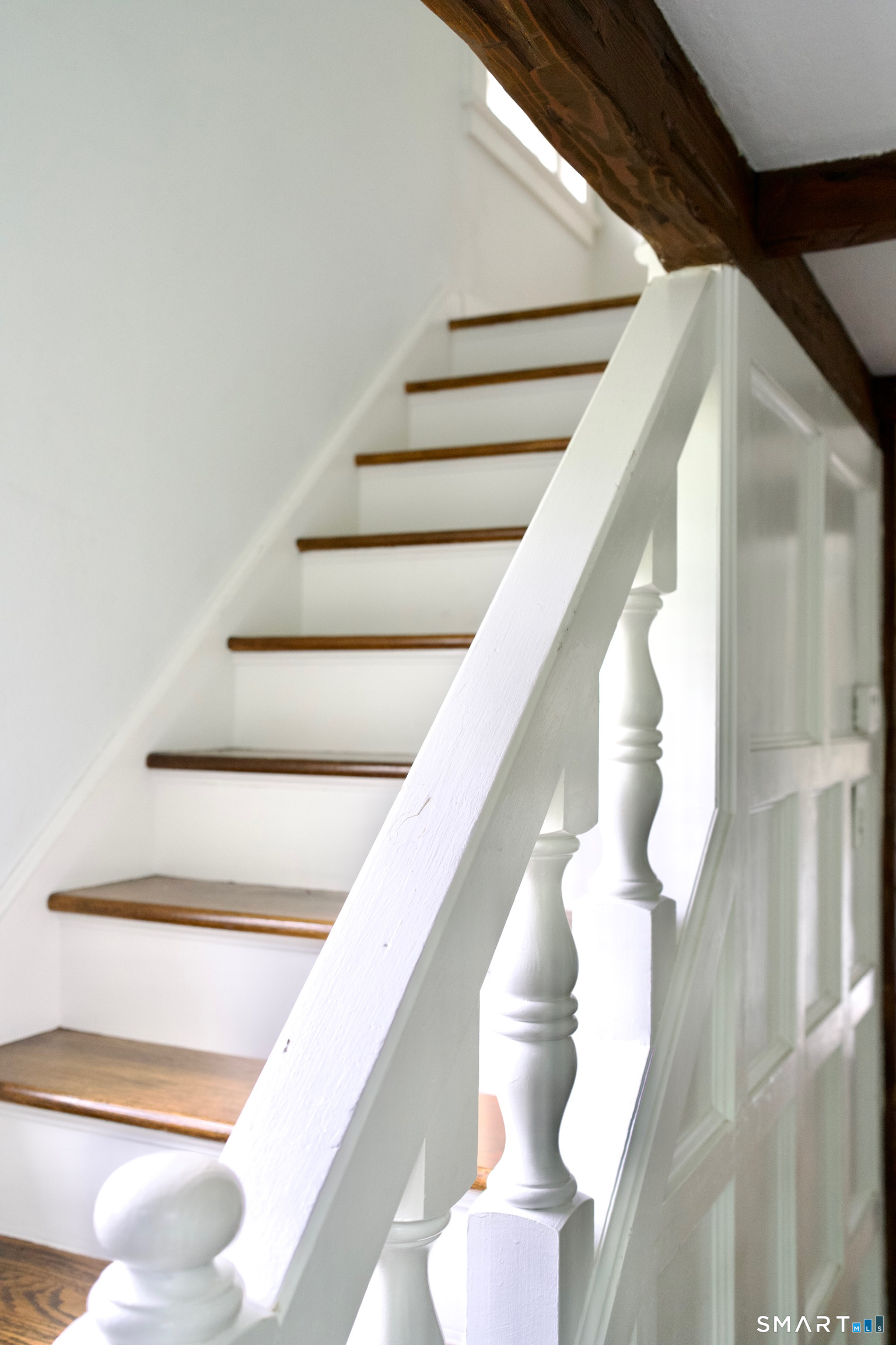 259 Peck Hill Road Woodbridge, CT 06525 - Photo 23 of 32 a view of entryway