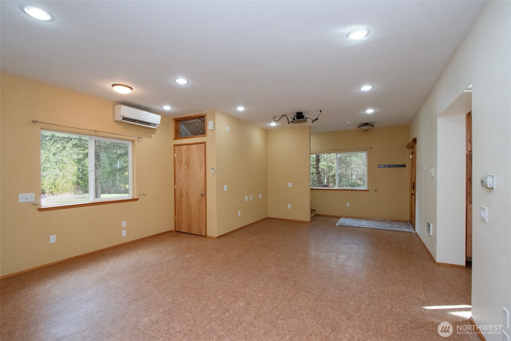 131 Robinson Road Port Angeles, WA 98362 - Photo 5 of 40