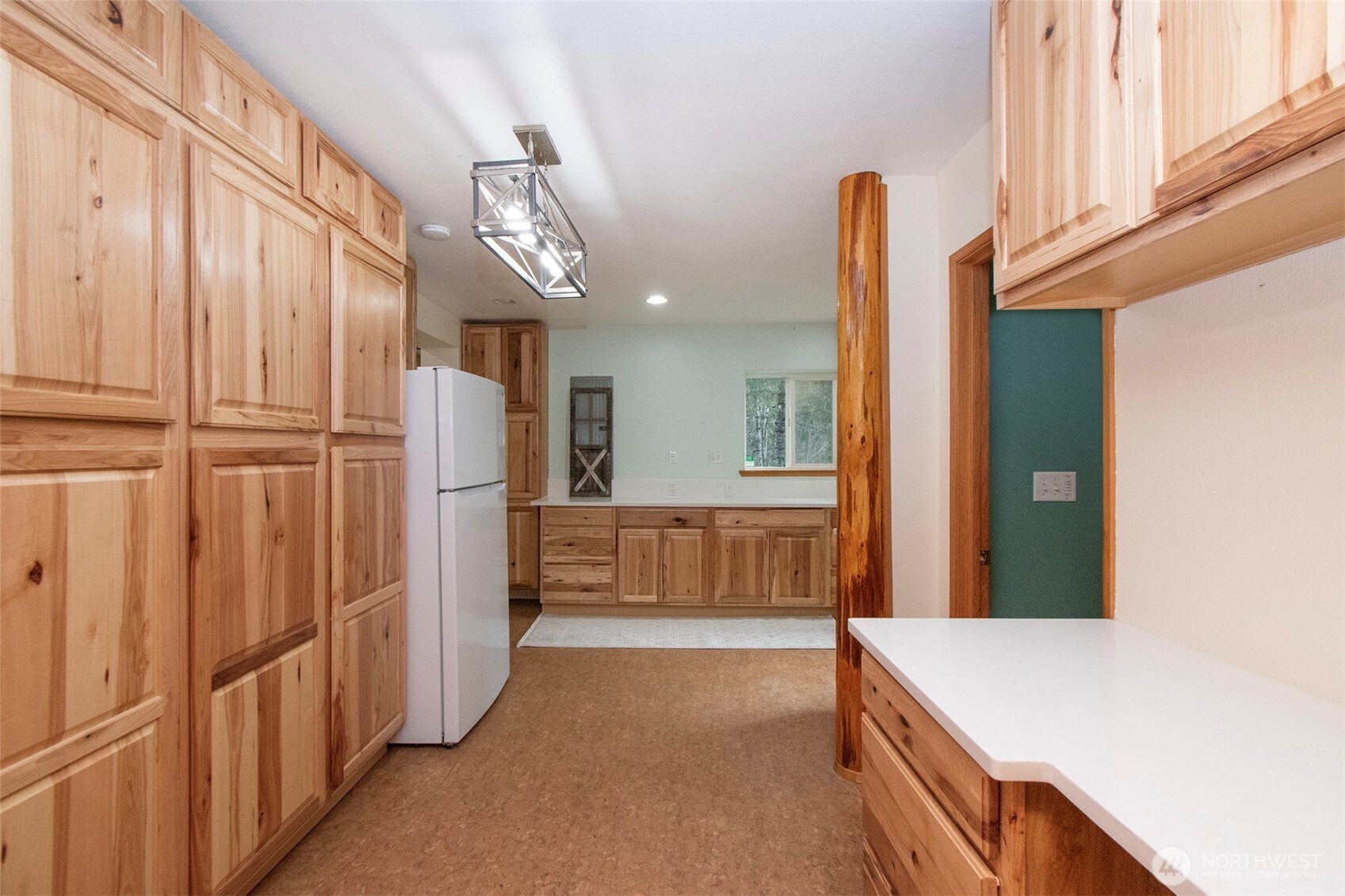 131 Robinson Road Port Angeles, WA 98362 - Photo 9 of 40