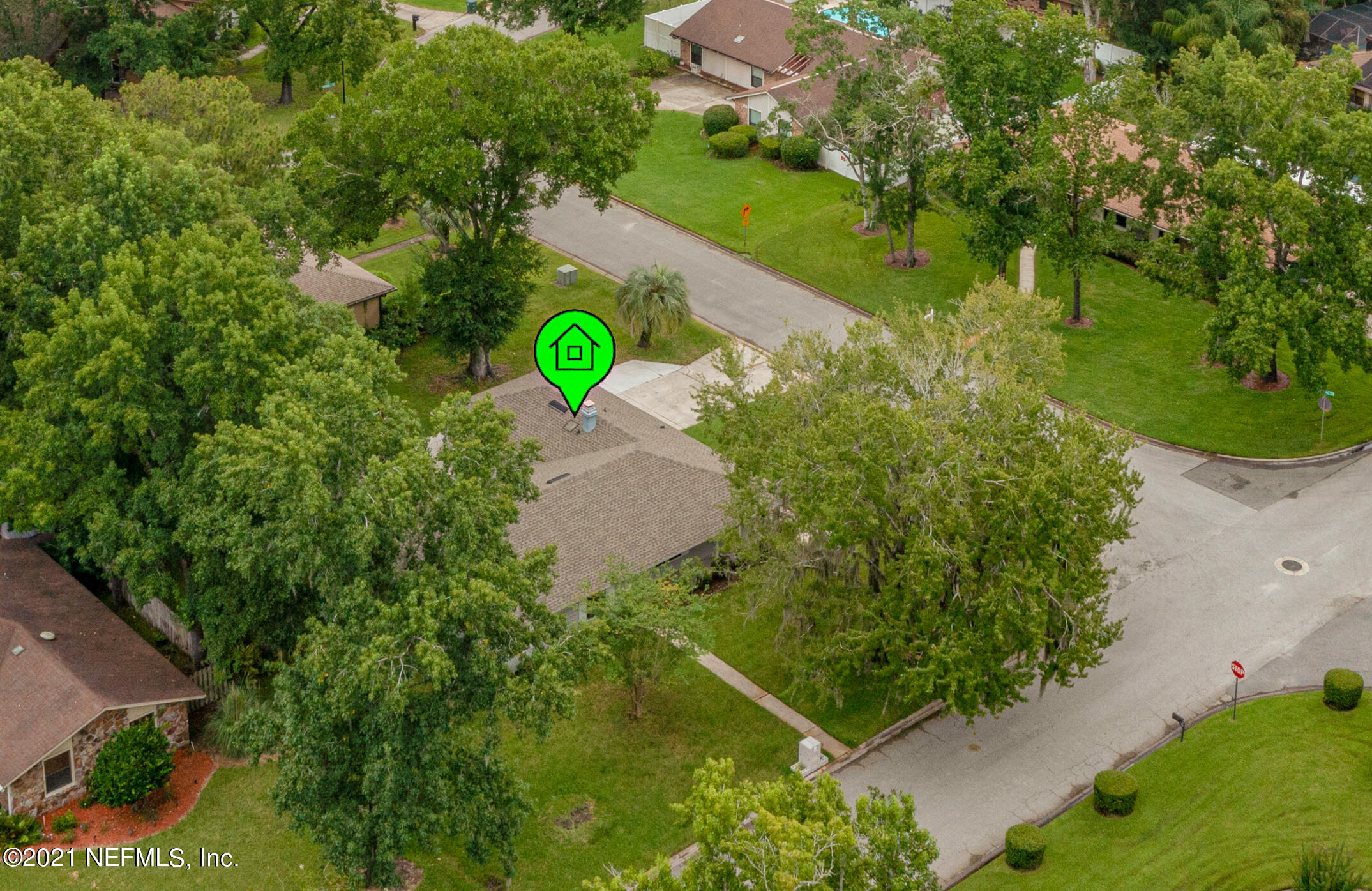 11705 Edinburgh Way Jacksonville, FL 32223 - Photo 31 of 33 an aerial view of a house with a yard