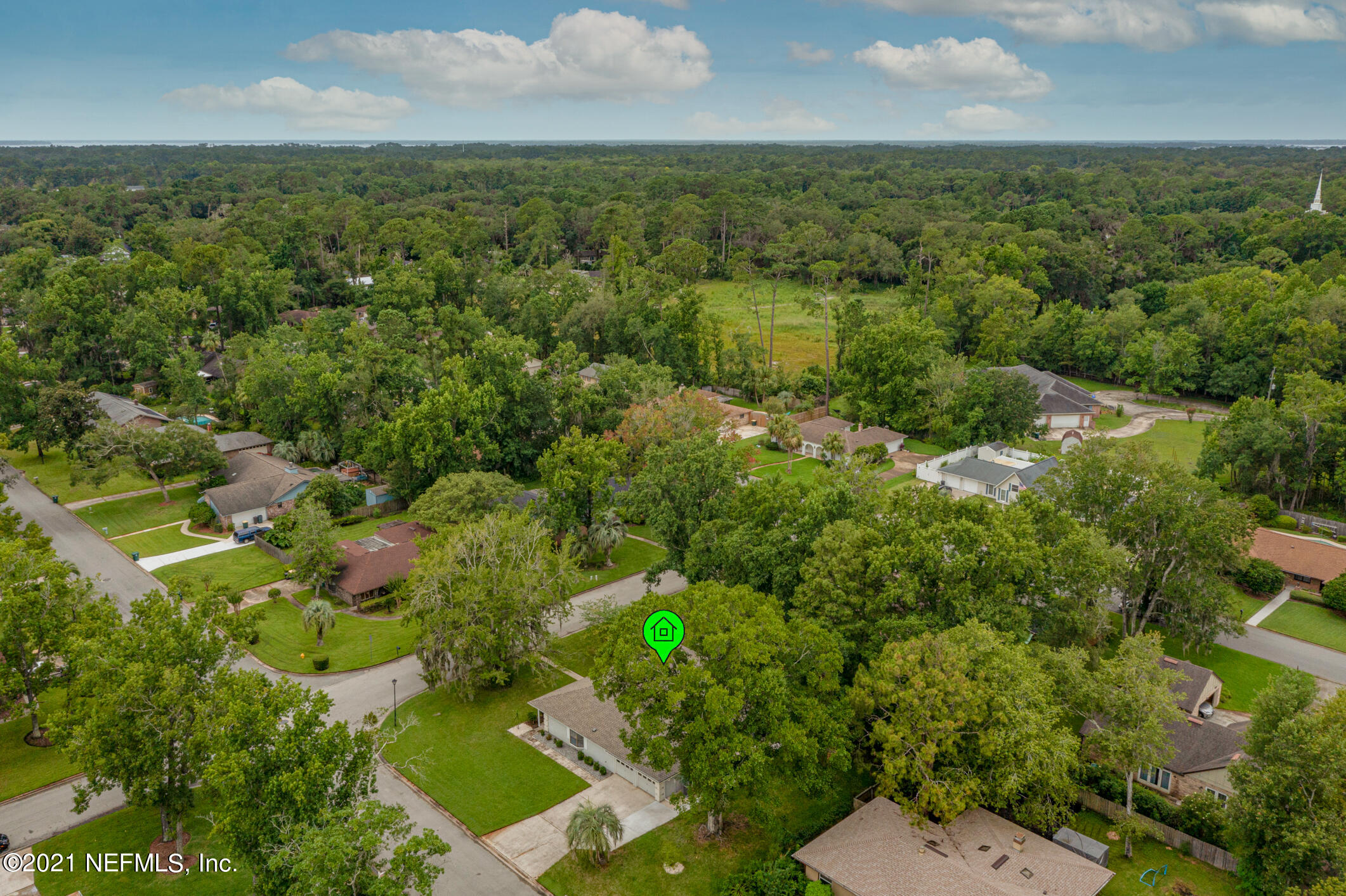 11705 Edinburgh Way Jacksonville, FL 32223 - Photo 32 of 33 an aerial view of a houses with yard