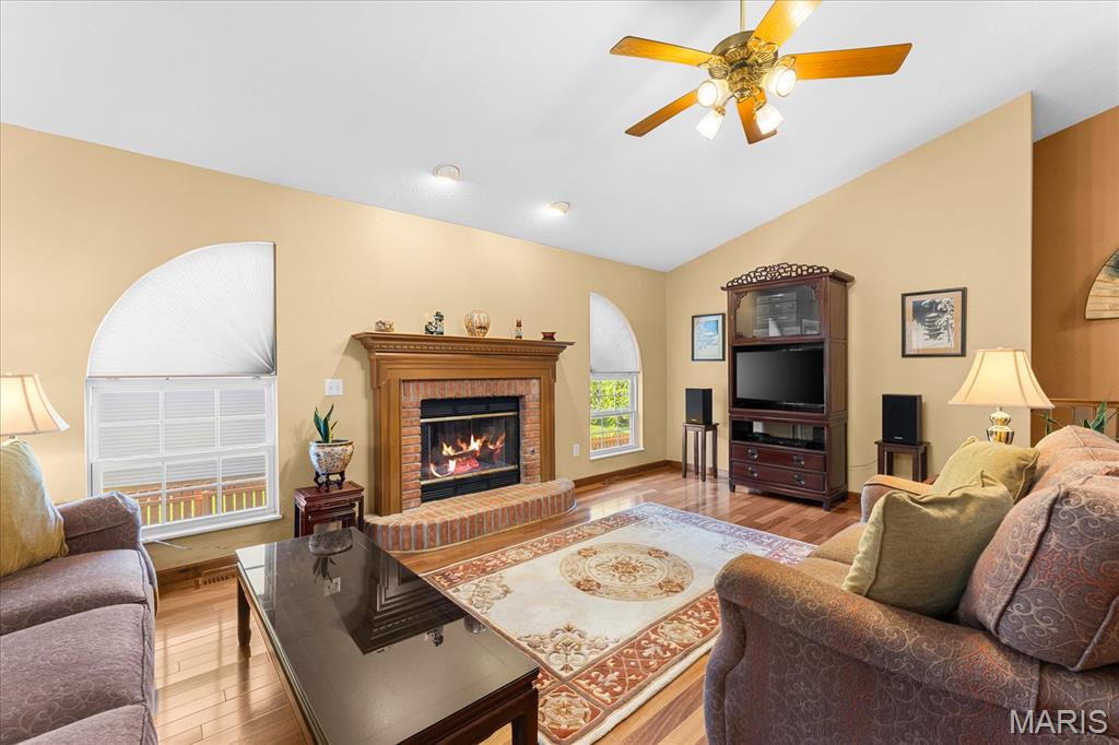1063 Oxford Hill Road O'Fallon, IL 62269 - Photo 9 of 60