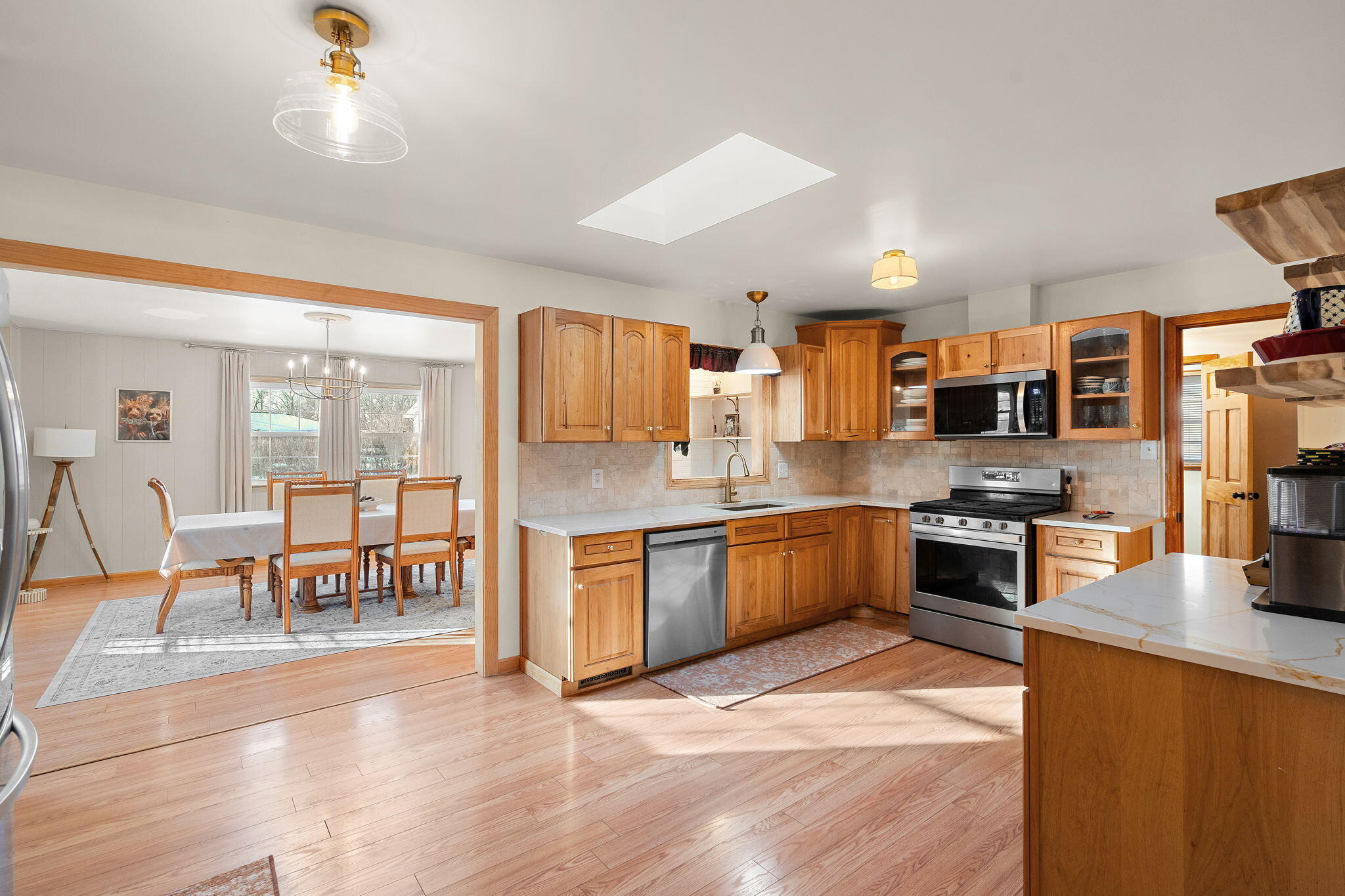 319 Michele Avenue Crown Point, IN 46307 - Photo 10 of 29 2048x1365