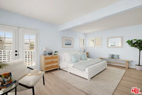 $1,699,000 | 109 Los Robles Street, Oxnard, CA 93035