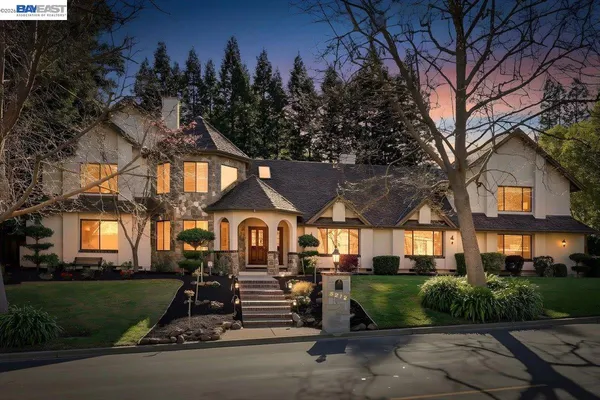 $3,488,000 | 5212 Blackhawk Drive, Danville, CA 94506