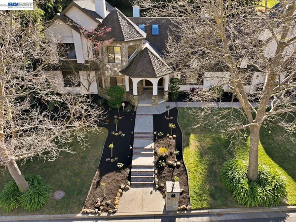 $3,488,000 | 5212 Blackhawk Drive, Danville, CA 94506