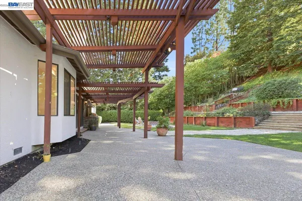 $3,488,000 | 5212 Blackhawk Drive, Danville, CA 94506