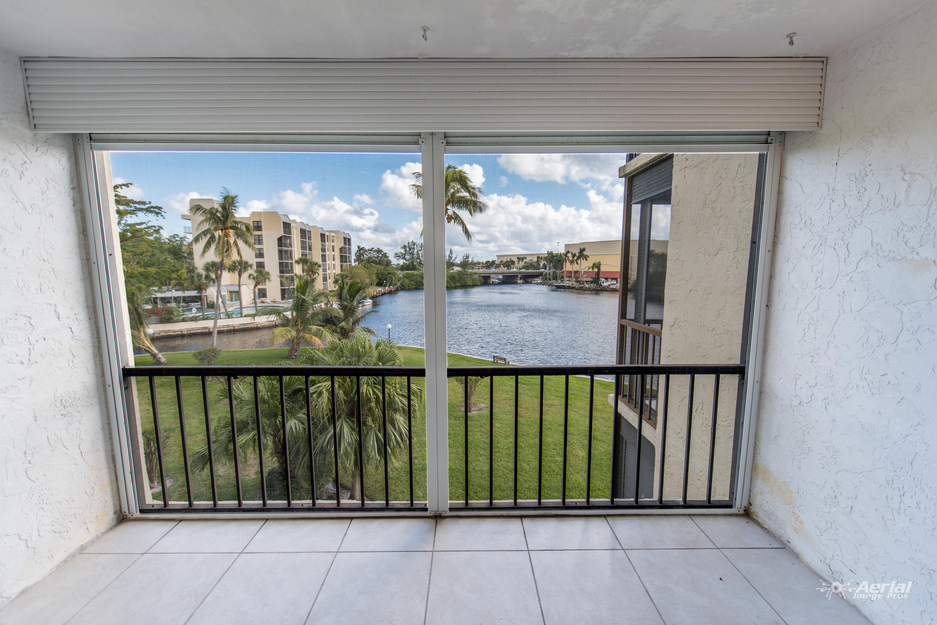 7 Royal Palm Way, Unit 3070 Boca Raton, FL 33432 - Photo 11 of 18 Balcany1