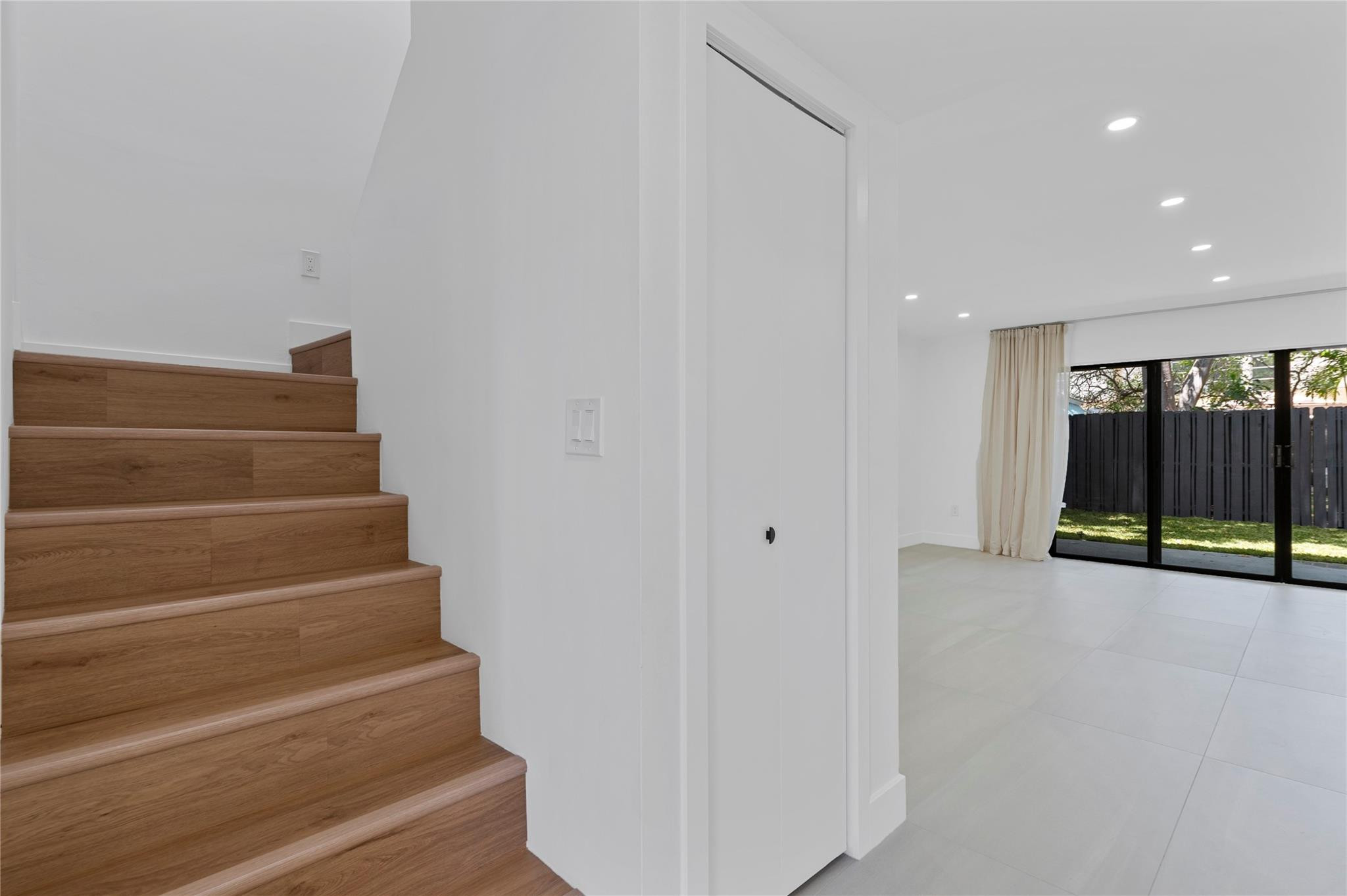 3341 Raleigh Street, Unit 2G Hollywood, FL 33021 - Photo 11 of 32 Photo 11