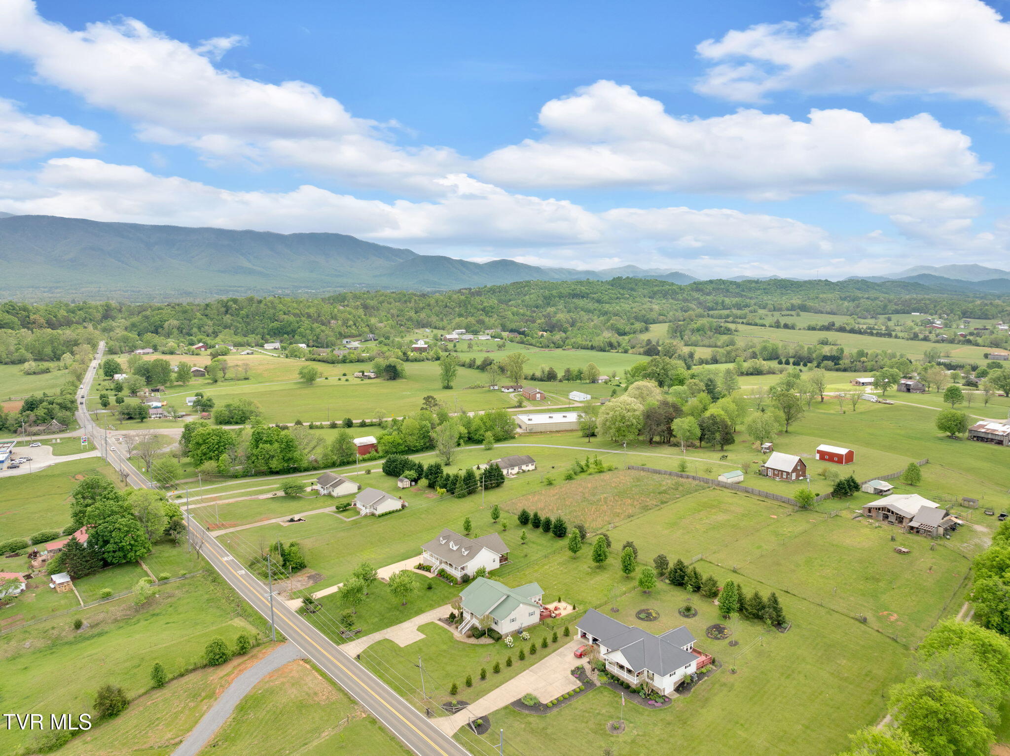 6070 Jones Bridge Road Greeneville, TN 37743 - Photo 23 of 27 10-web-or-mls-JH 20250424-040