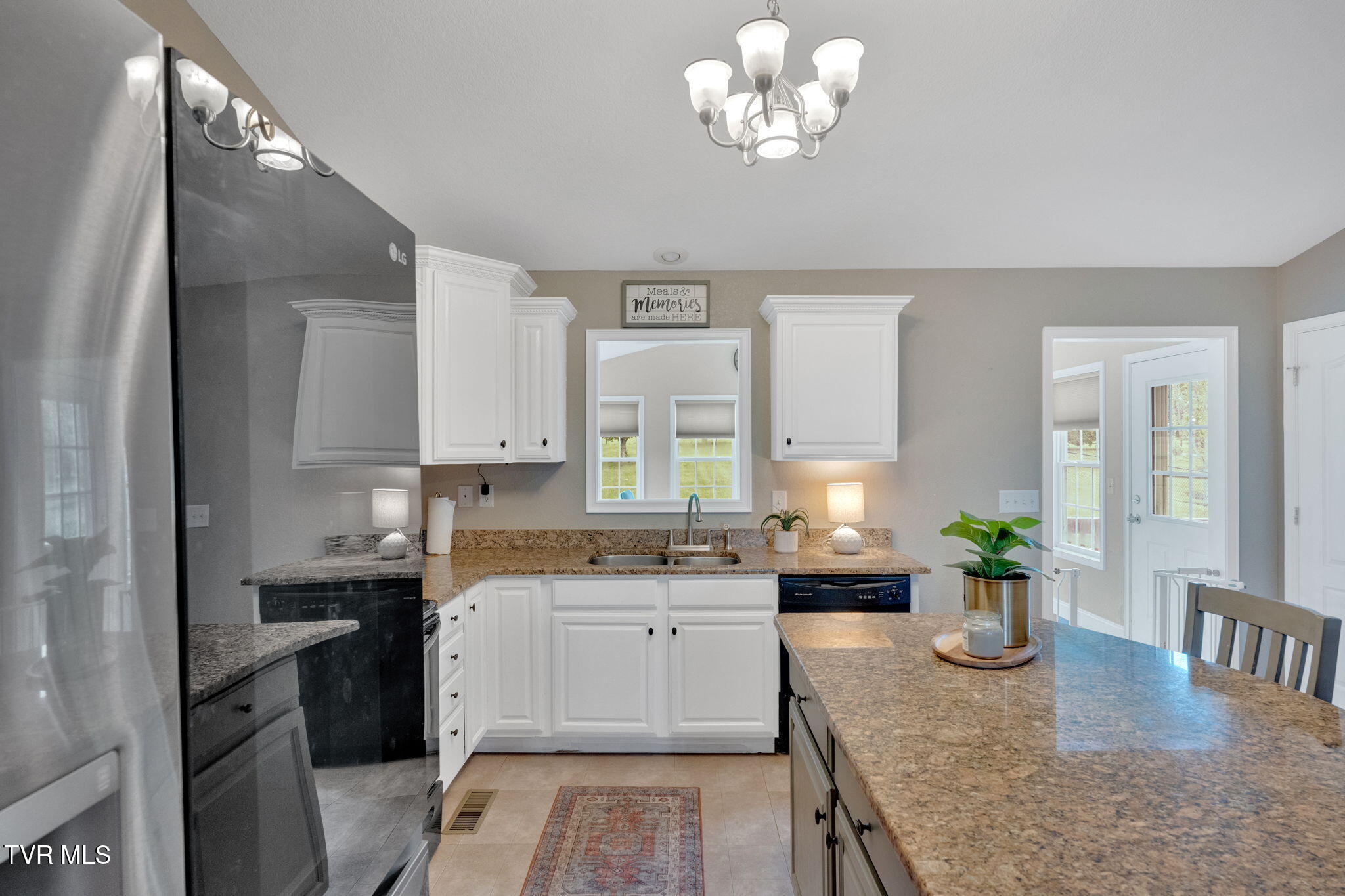 6070 Jones Bridge Road Greeneville, TN 37743 - Photo 6 of 27 17-web-or-mls-JH 20250424-070