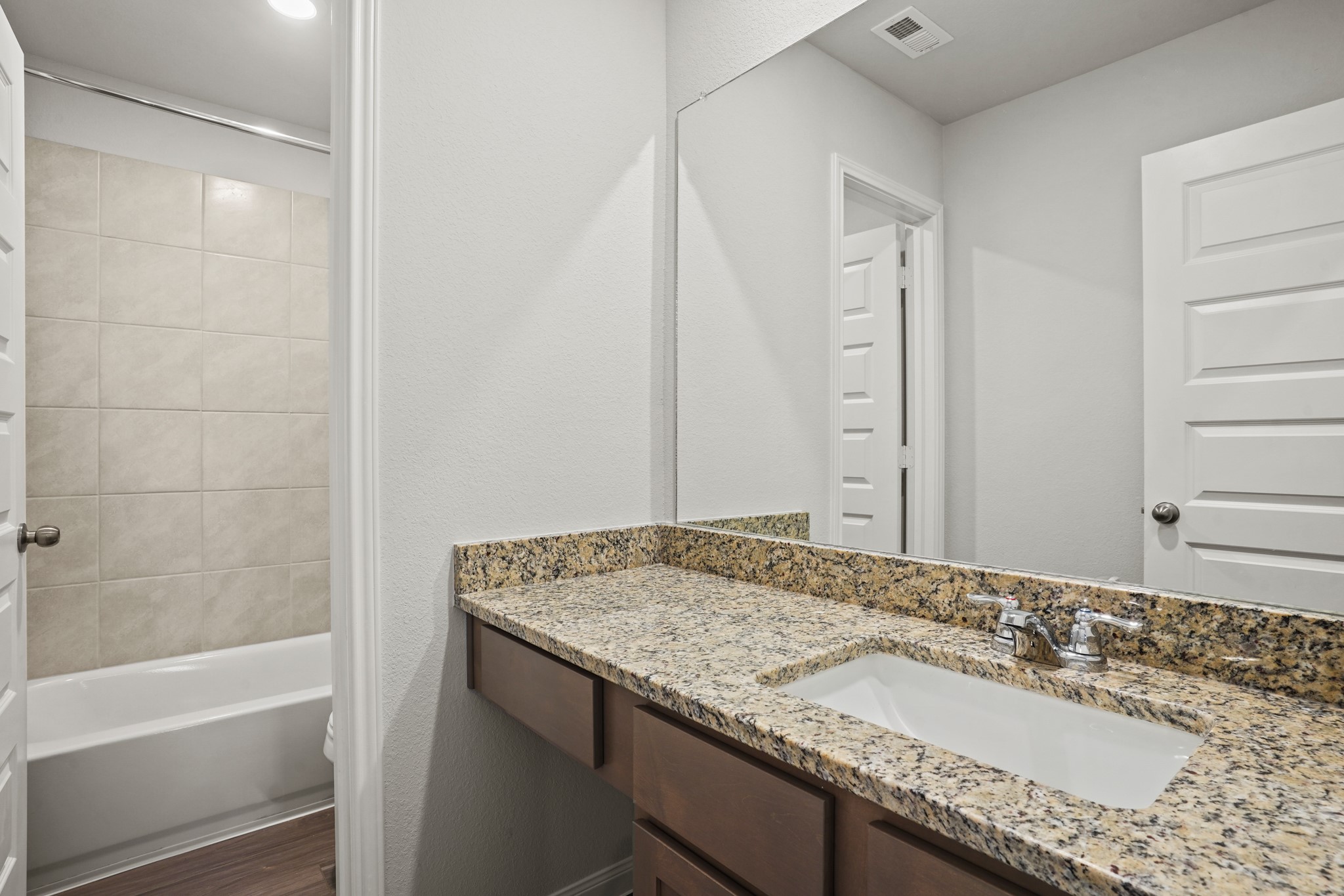 2336 Mooneye Court Conroe, TX 77384 - Photo 13 of 22