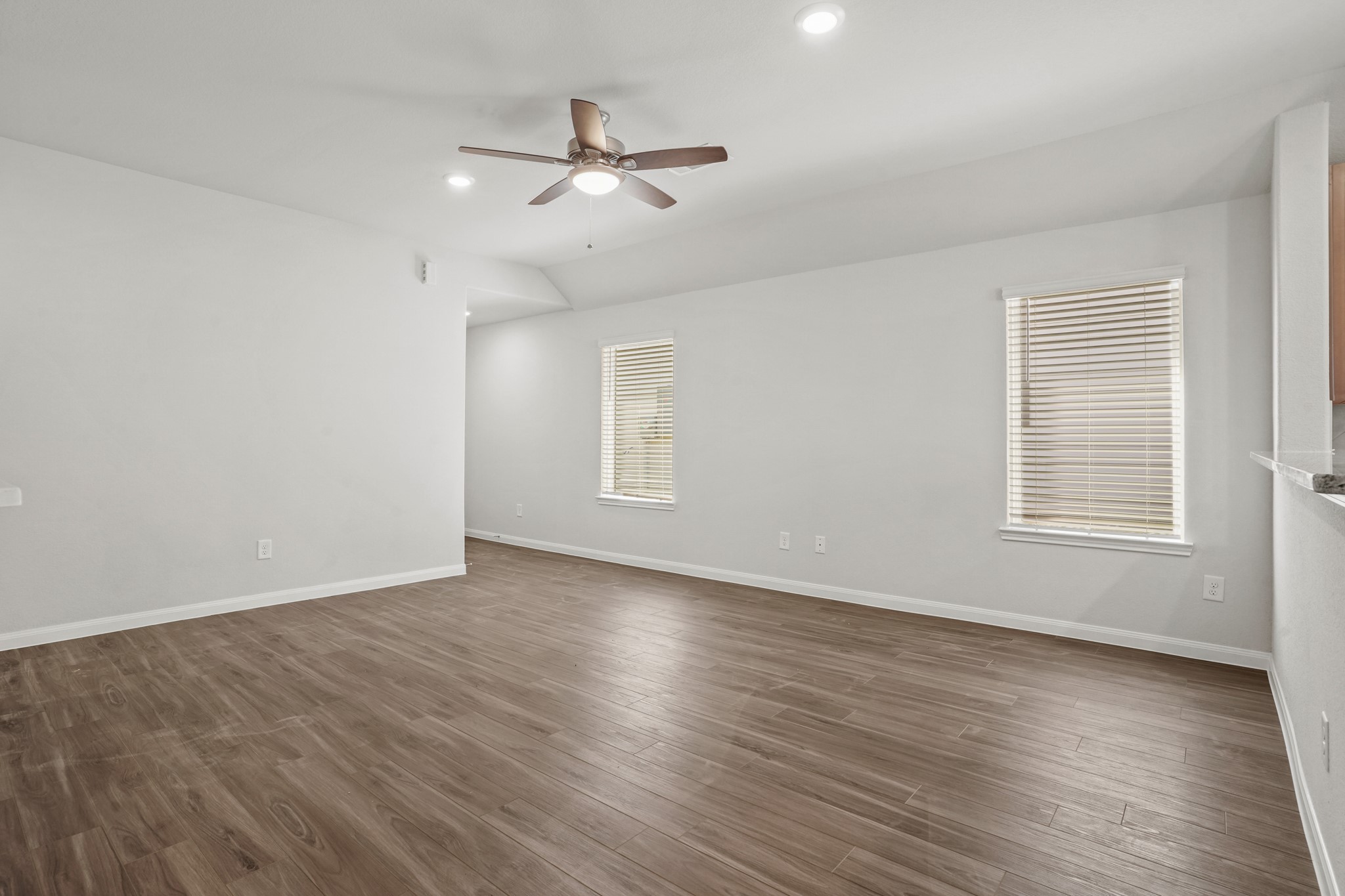 2336 Mooneye Court Conroe, TX 77384 - Photo 3 of 22