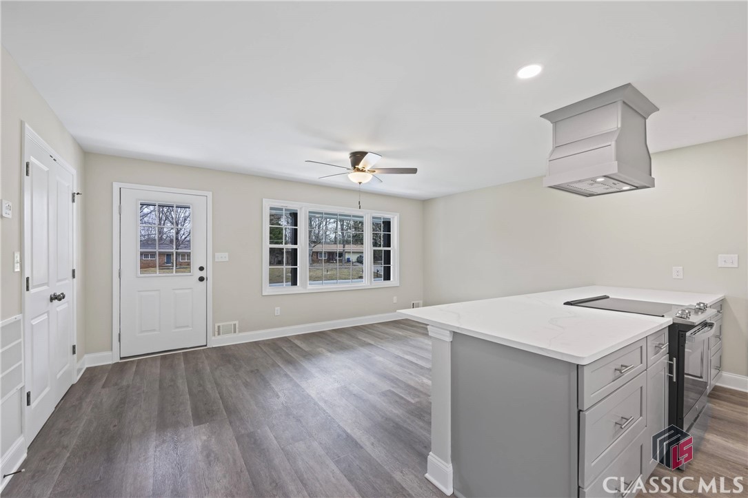 512 Cherokee Ridge Athens, GA 30606 - Photo 5 of 46