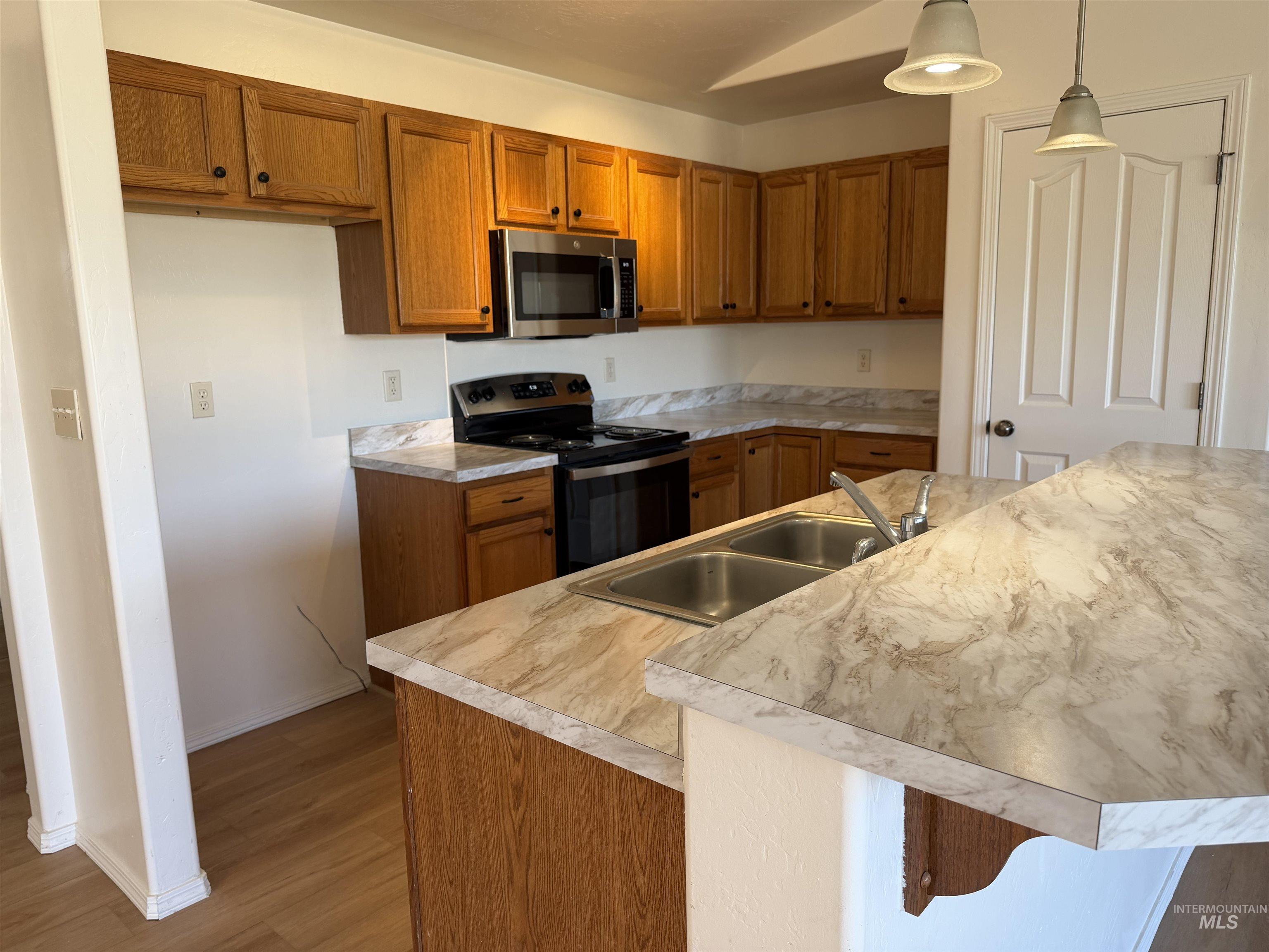 1135 Fiesta Way Twin Falls, ID 83301 - Photo 9 of 42