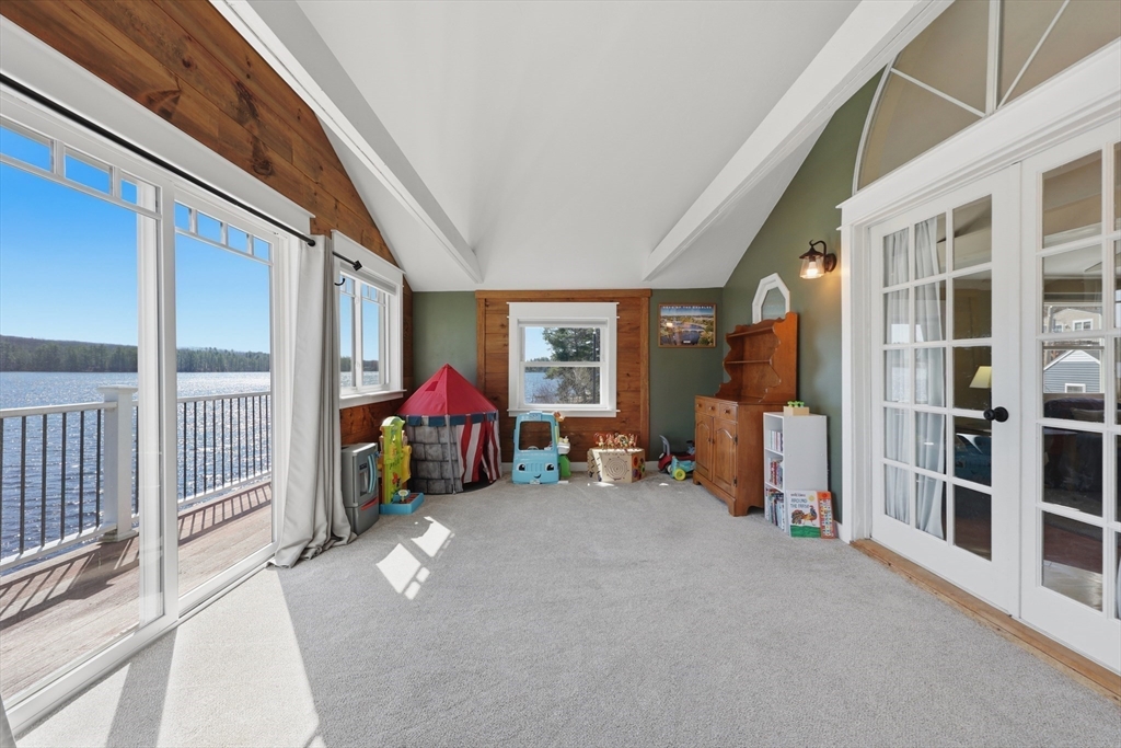 51 Spring Street Lunenburg, MA 01462 - Photo 25 of 42