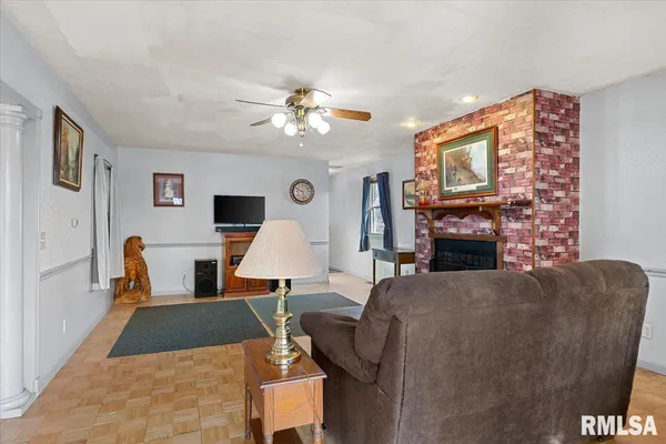 $80,000 | 406 South Benton Street, New Berlin, IL 62670