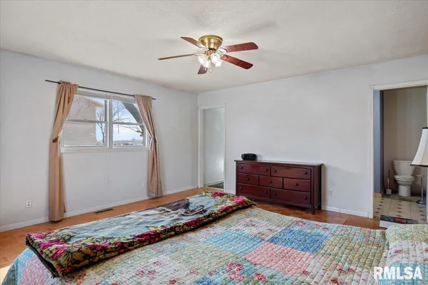 $80,000 | 406 South Benton Street, New Berlin, IL 62670