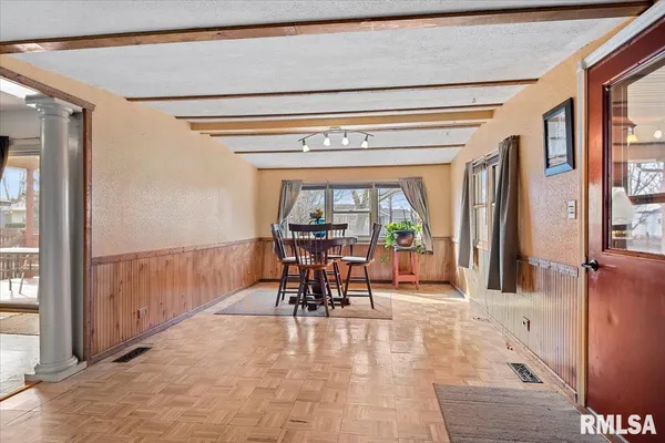 $80,000 | 406 South Benton Street, New Berlin, IL 62670