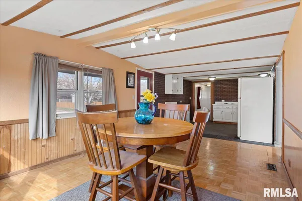 $80,000 | 406 South Benton Street, New Berlin, IL 62670