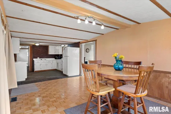 $80,000 | 406 South Benton Street, New Berlin, IL 62670