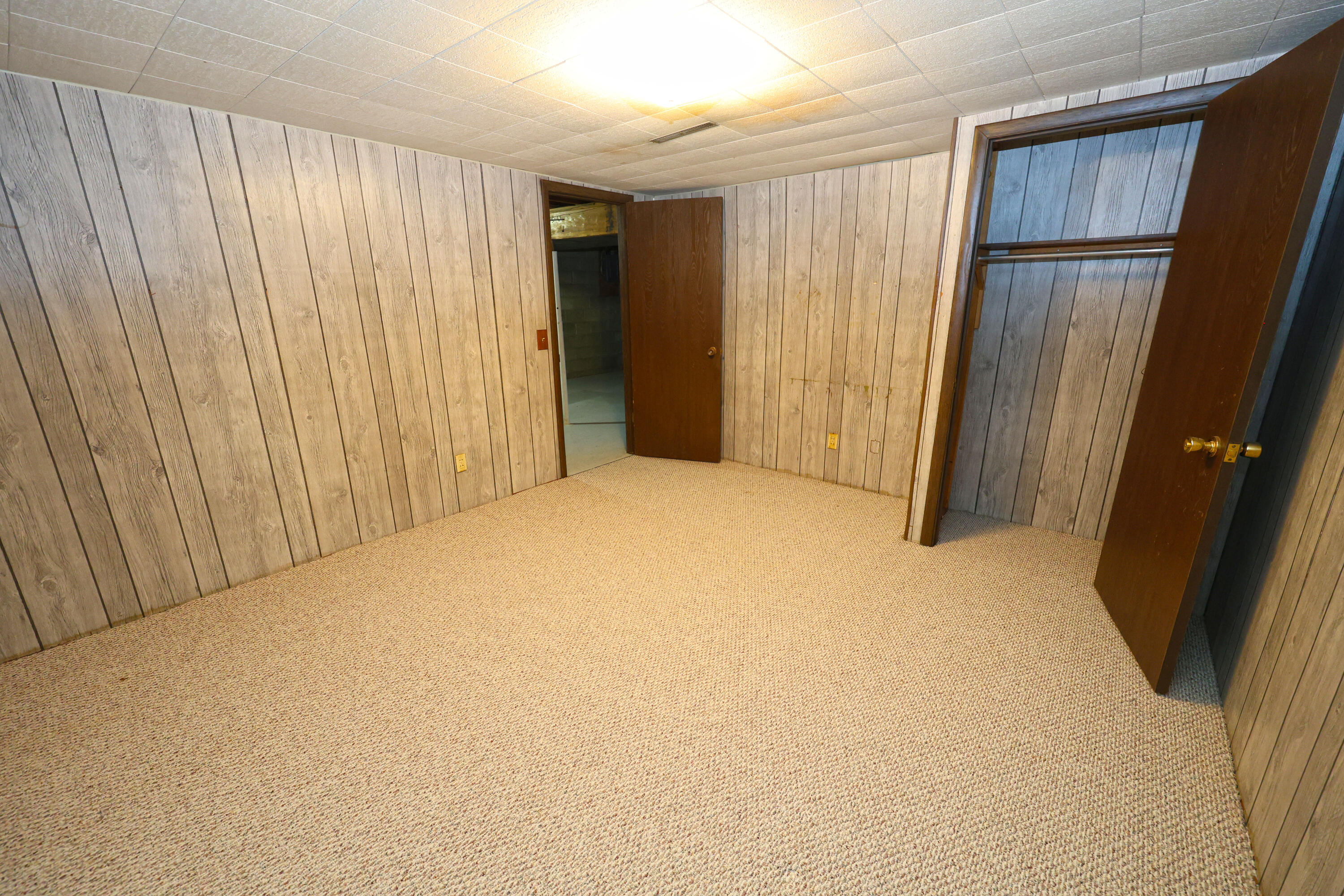 2504 Riverside Road Benton Harbor, MI 49022 - Photo 42 of 53 Basement Bonus Room..