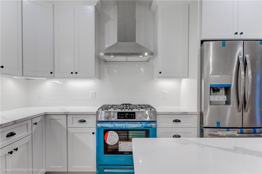 18 King Road Tiverton, RI 02878 - Photo 9 of 29