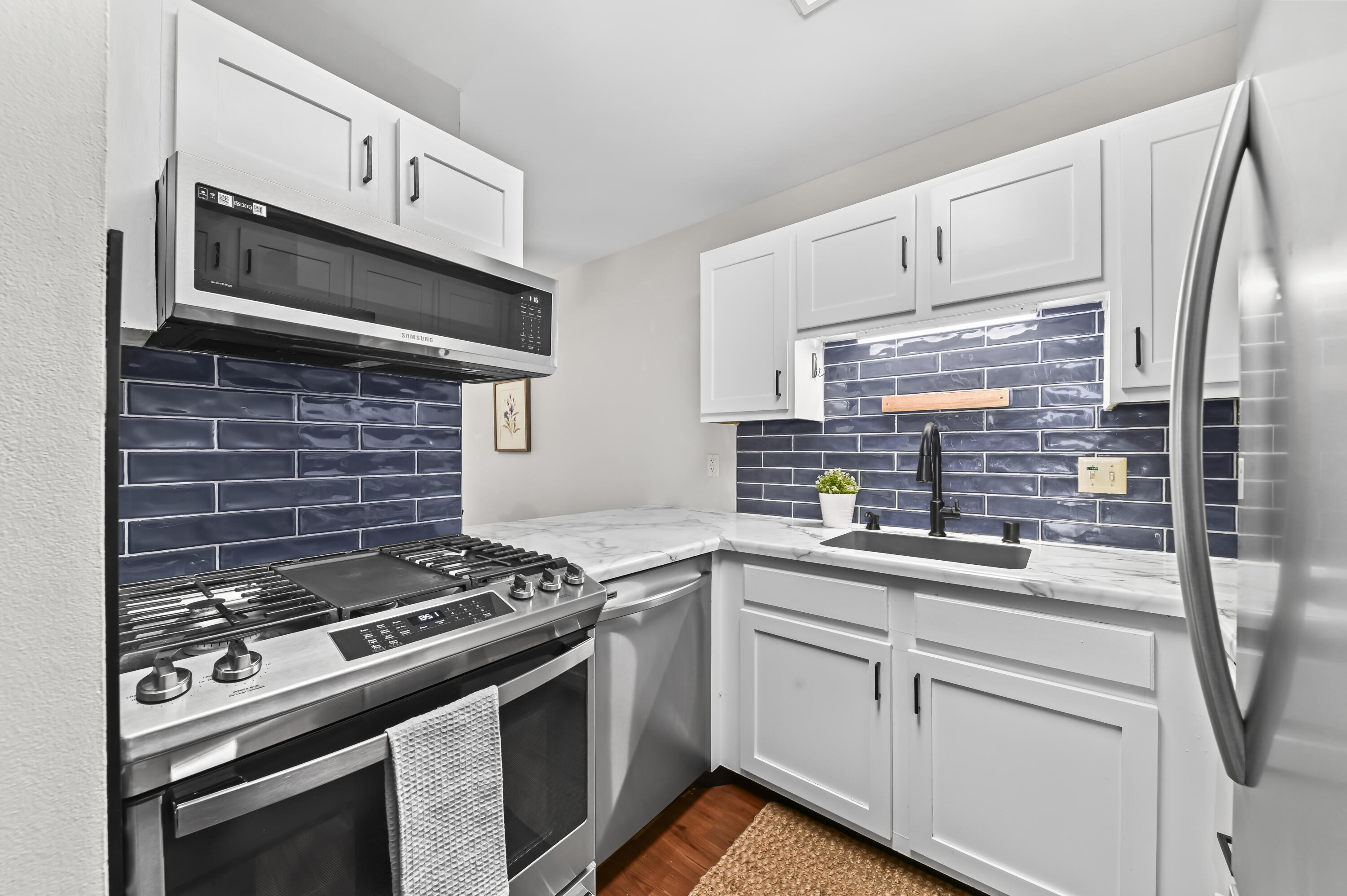 11957 West Appleton Avenue, Unit 5 Milwaukee, WI 53224 - Photo 6 of 31 EUP_6446