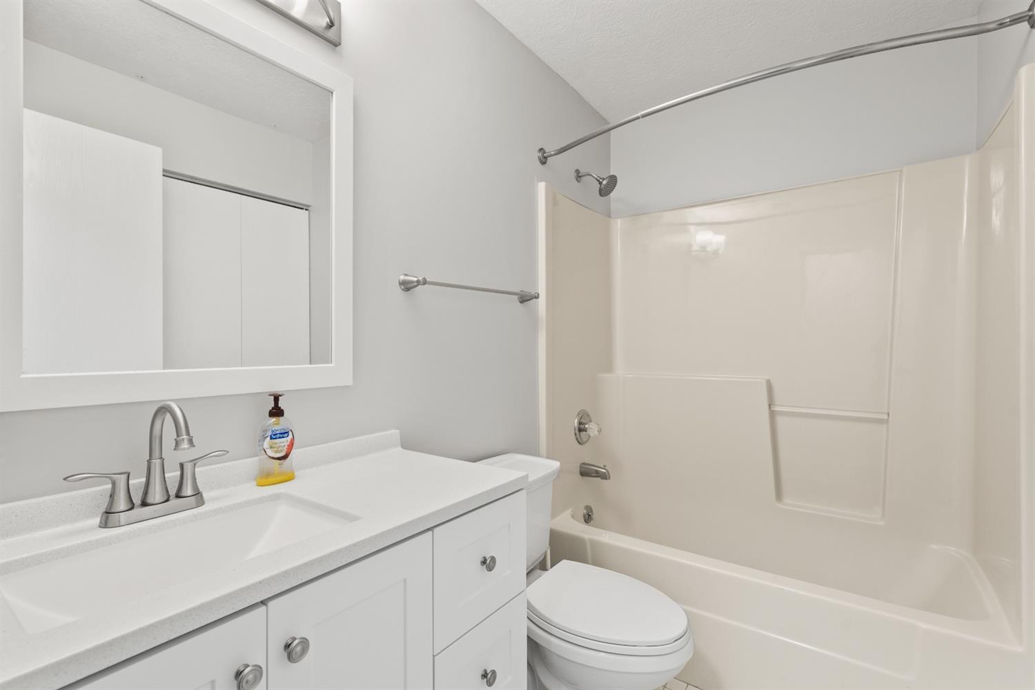 5370 Werk Road, Unit 32 Cincinnati, OH 45248 - Photo 17 of 24 Gallery Image 17