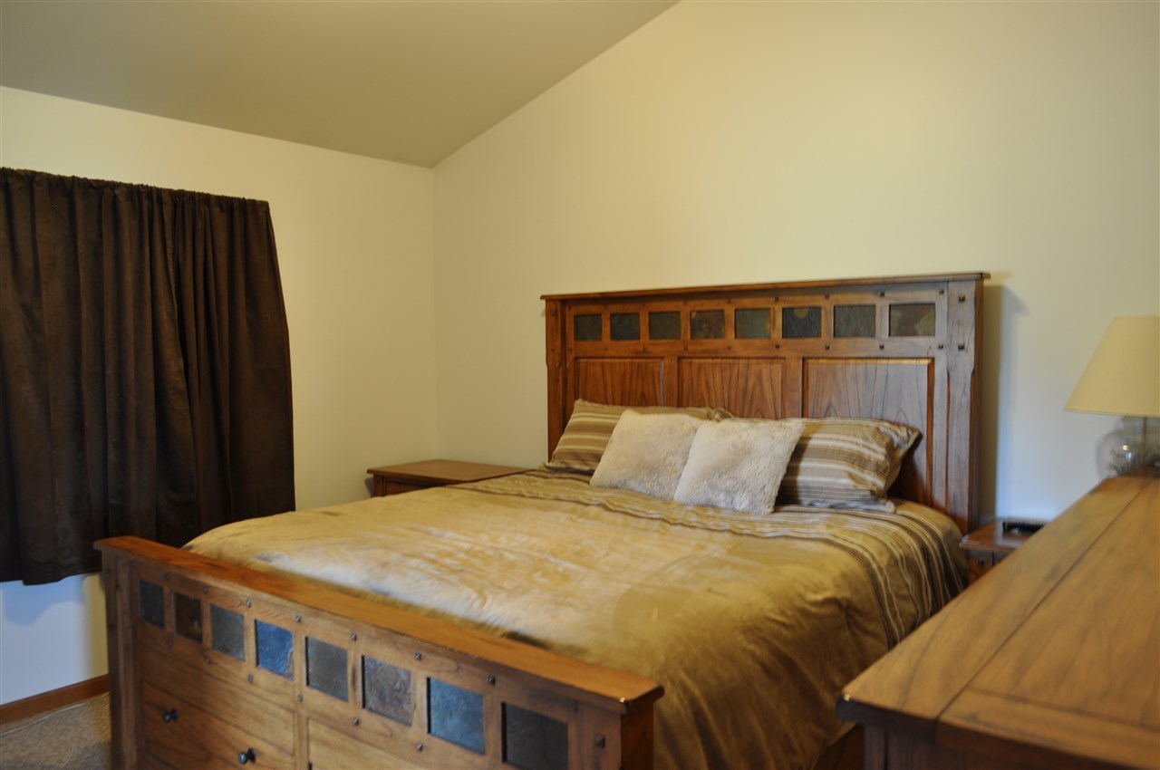 2990 East Wildermuth Road Owosso, MI 48867 - Photo 13 of 33 31260893-12.JPG