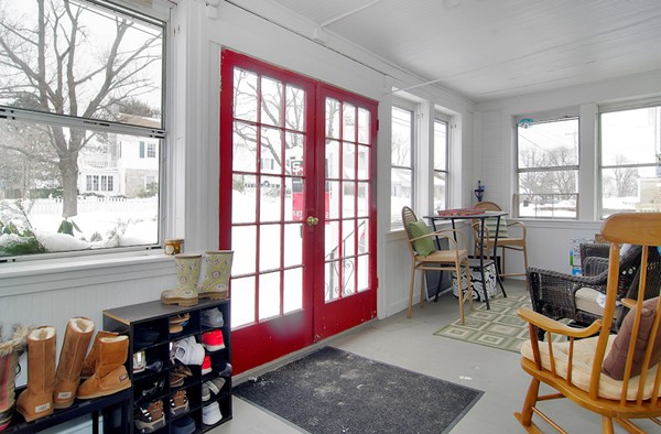 229 Beverly Road Worcester, MA 01605 - Photo 3 of 27