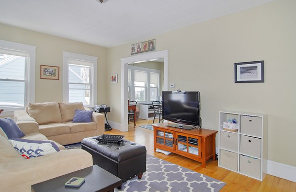 229 Beverly Road Worcester, MA 01605 - Photo 7 of 27