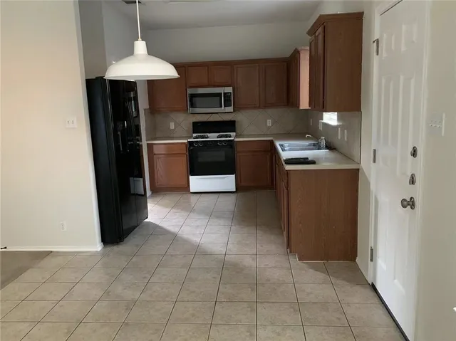 $1,949 | 14304 Sarah Ann Drive, Austin, TX 78725