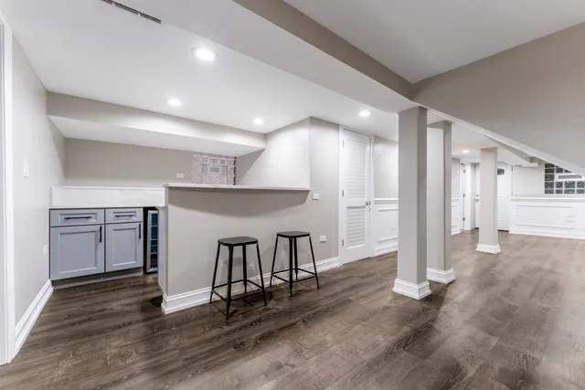 $580,000 | 6243 West Byron Street, Chicago, IL 60634