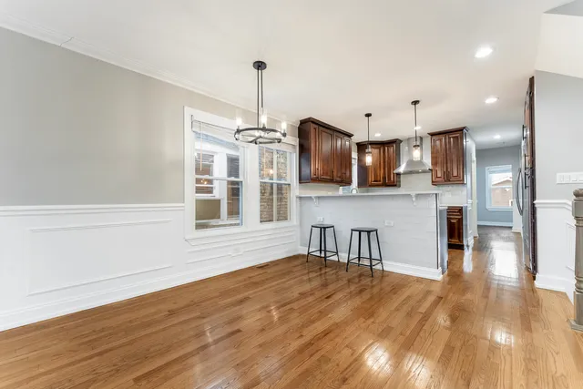 $580,000 | 6243 West Byron Street, Chicago, IL 60634