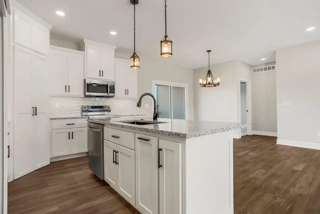 $519,000 | 29346 Palmer Drive, Paola, KS 66071