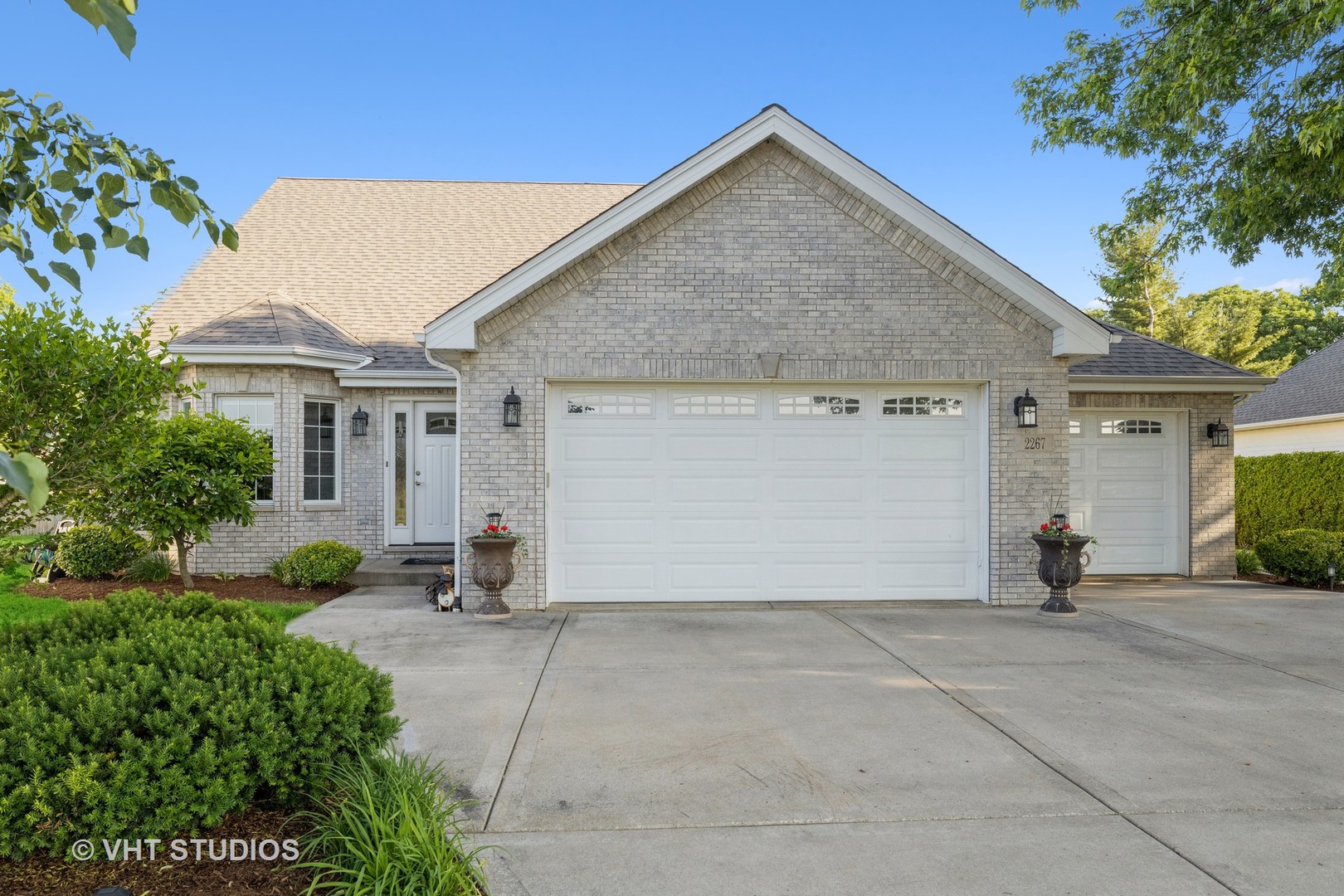 2267 Caton Farm Road Crest Hill, IL 60403 - Photo 1 of 21 front view of a house with a bench