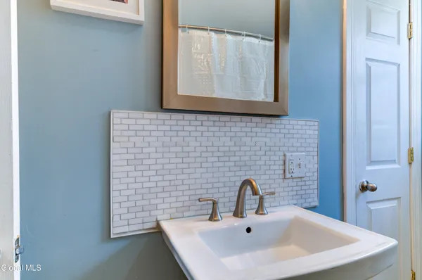 $249,900 | 21 Sharpe Avenue, North Greenbush, NY 12198