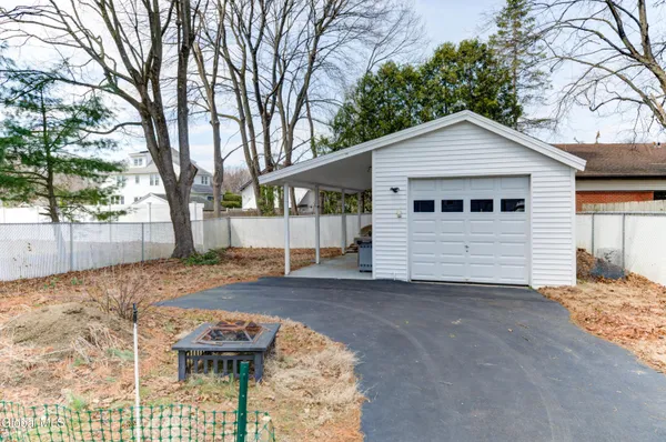 $249,900 | 21 Sharpe Avenue, North Greenbush, NY 12198